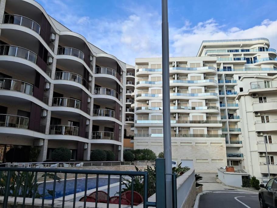 Holiday Home Apartment Μπούντβα Εξωτερικό φωτογραφία