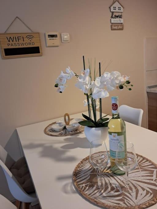 Holiday Home Apartment Μπούντβα Εξωτερικό φωτογραφία